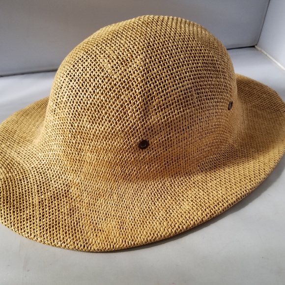 Brookstone Safari Jungle Hat 
